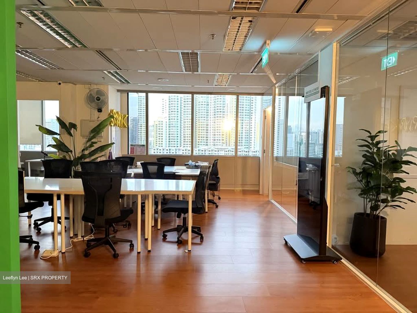 Central Plaza (D3), Office #601932321